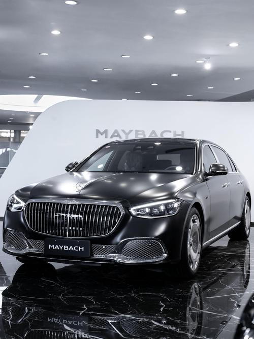 深圳龙岗区万宏悦企业管理咨询岚图汽车的售后服务让用户无忧出行，迈巴赫未来的豪华车趋势